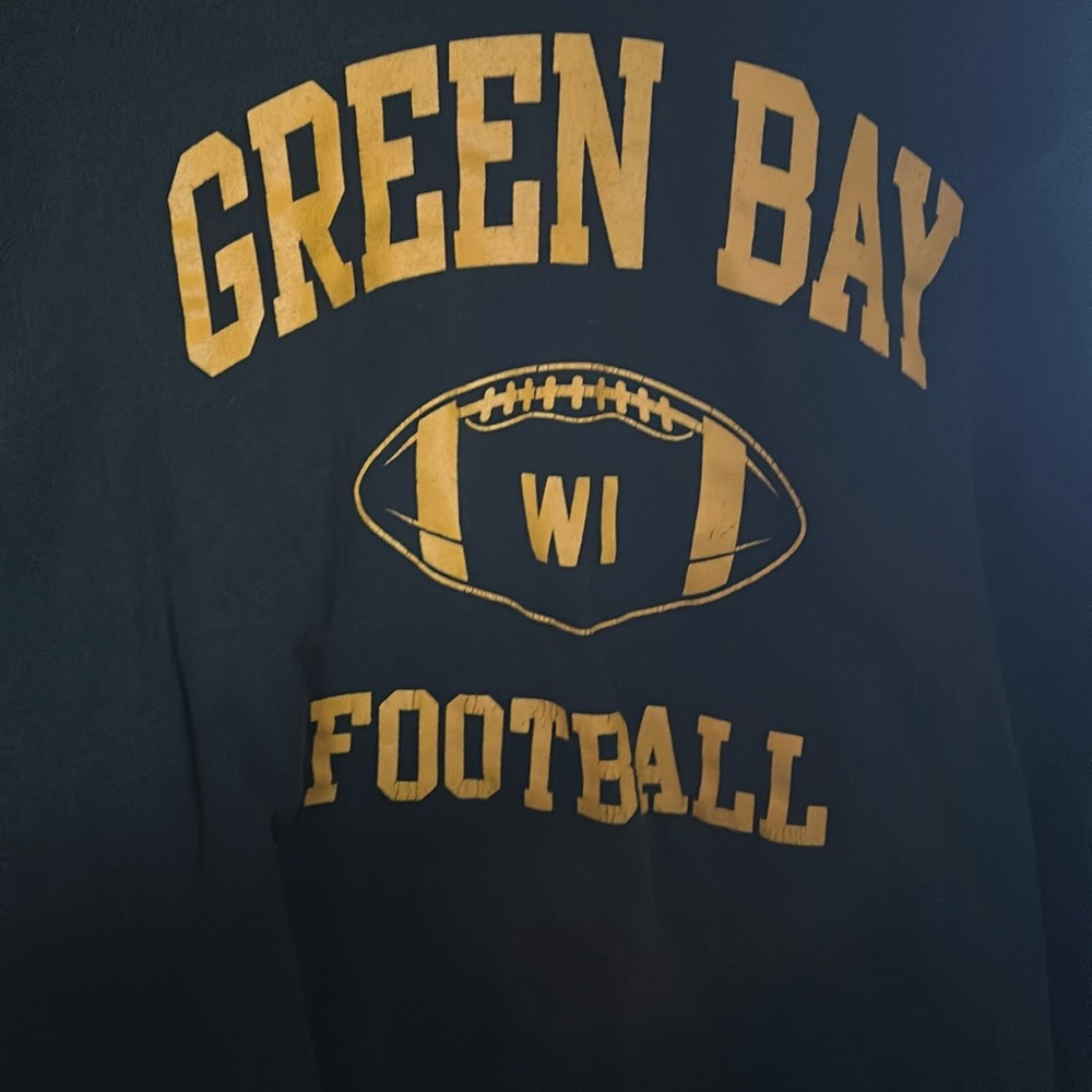 Used XXL Green Bay Football Long Sleeve